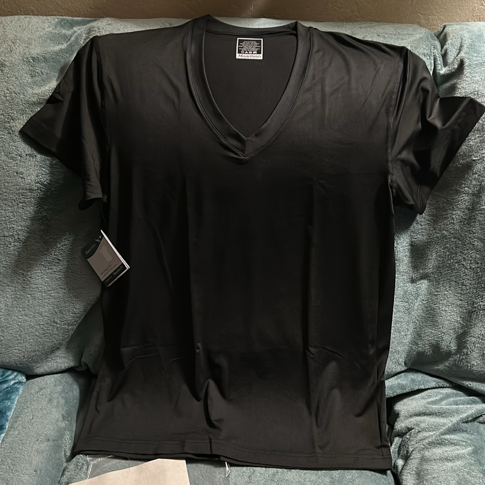 Magellan’s large black V neck T-shirt with zip pocket New